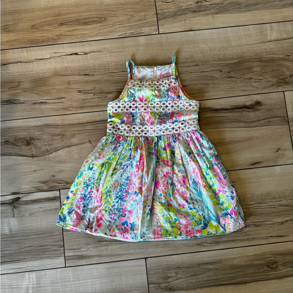 Girl’s Lilly Pulitzer Catch the Wave dress. Size 5.
